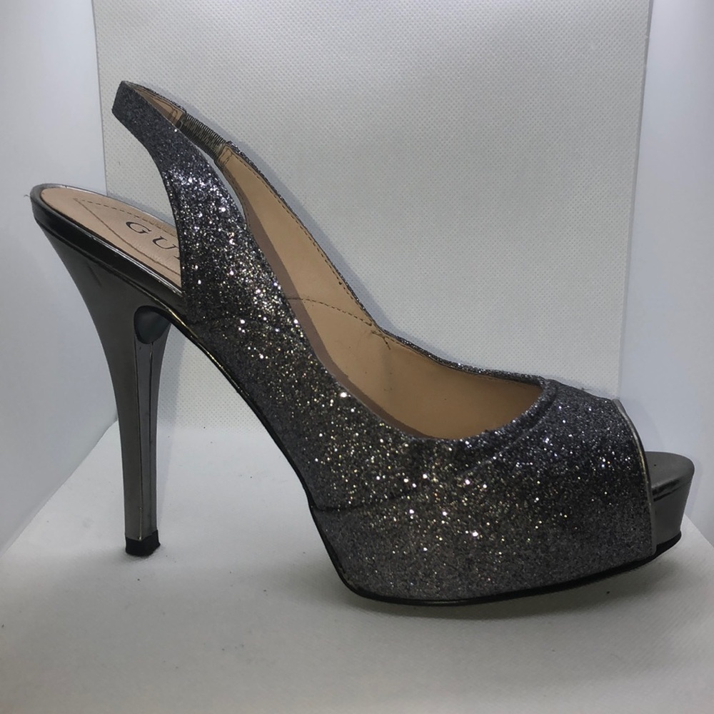Guess size 6.5 heels